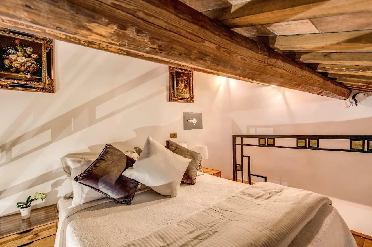 Fresh House Trevi 2 Apartment Rome Italy