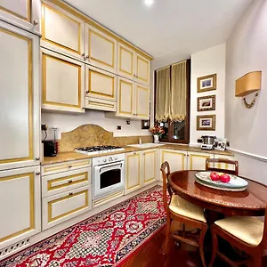 Luxury House - Foppa61 , Milan Italy